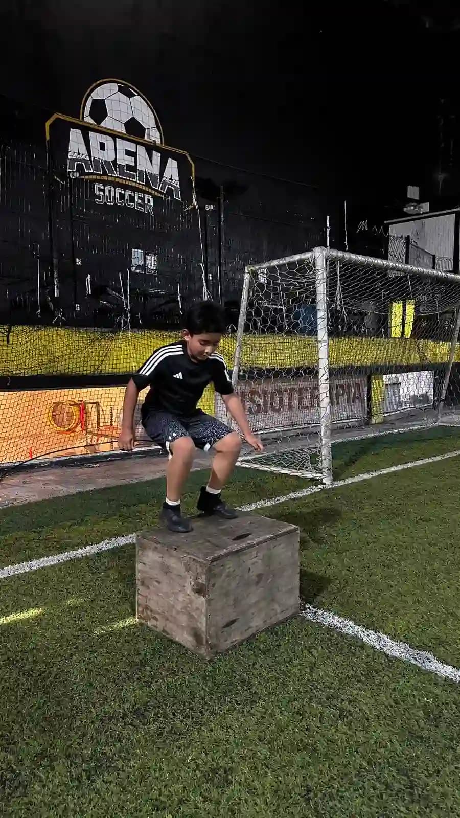 Entrenamiento de fútbol en la Clínica de Verano