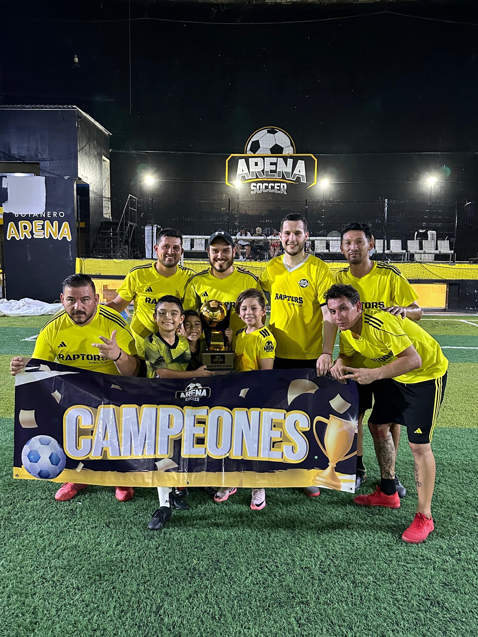 Equipo Raptores — Campeones Arena Soccer